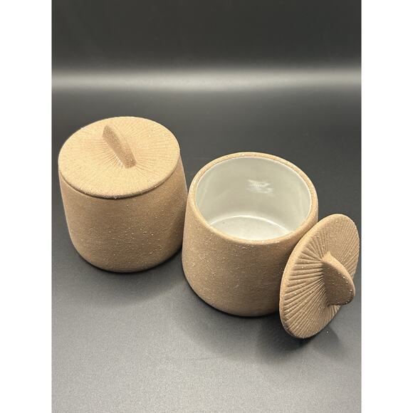 Set Of 2 Citrine Spice Jars W/ Lid Salt Glaze Pottery - Picture 1 of 8